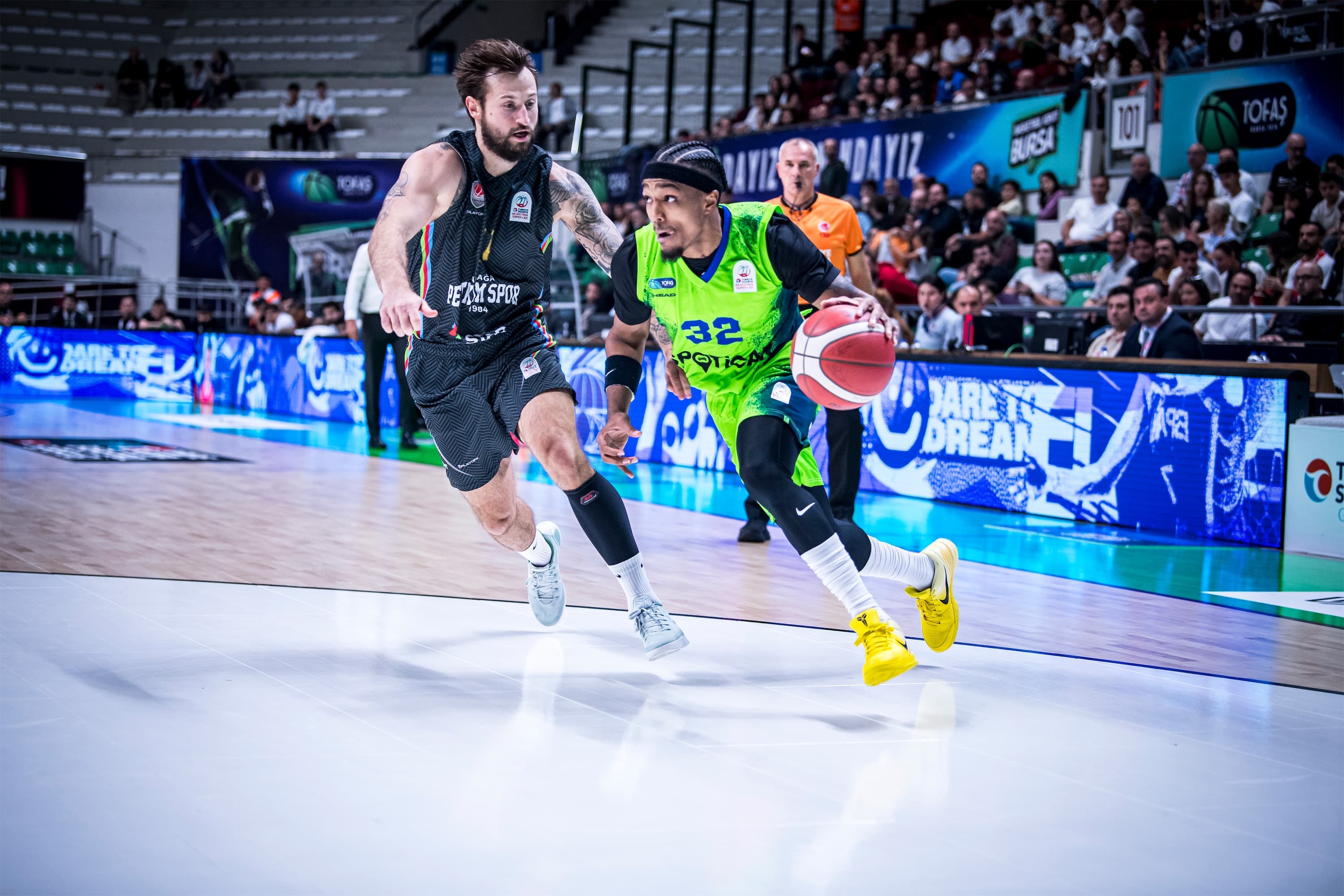Aliağa Petkim TOFAŞ'ı Son Çeyrekte Yıkıldı: 72-74