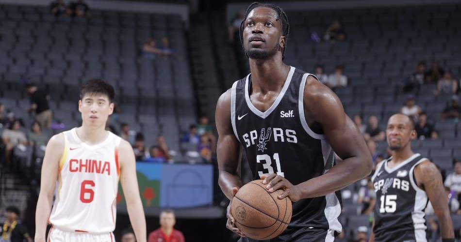 Aliağa Petkimspor Potaya Duvar Ördü: Nathan Mensah