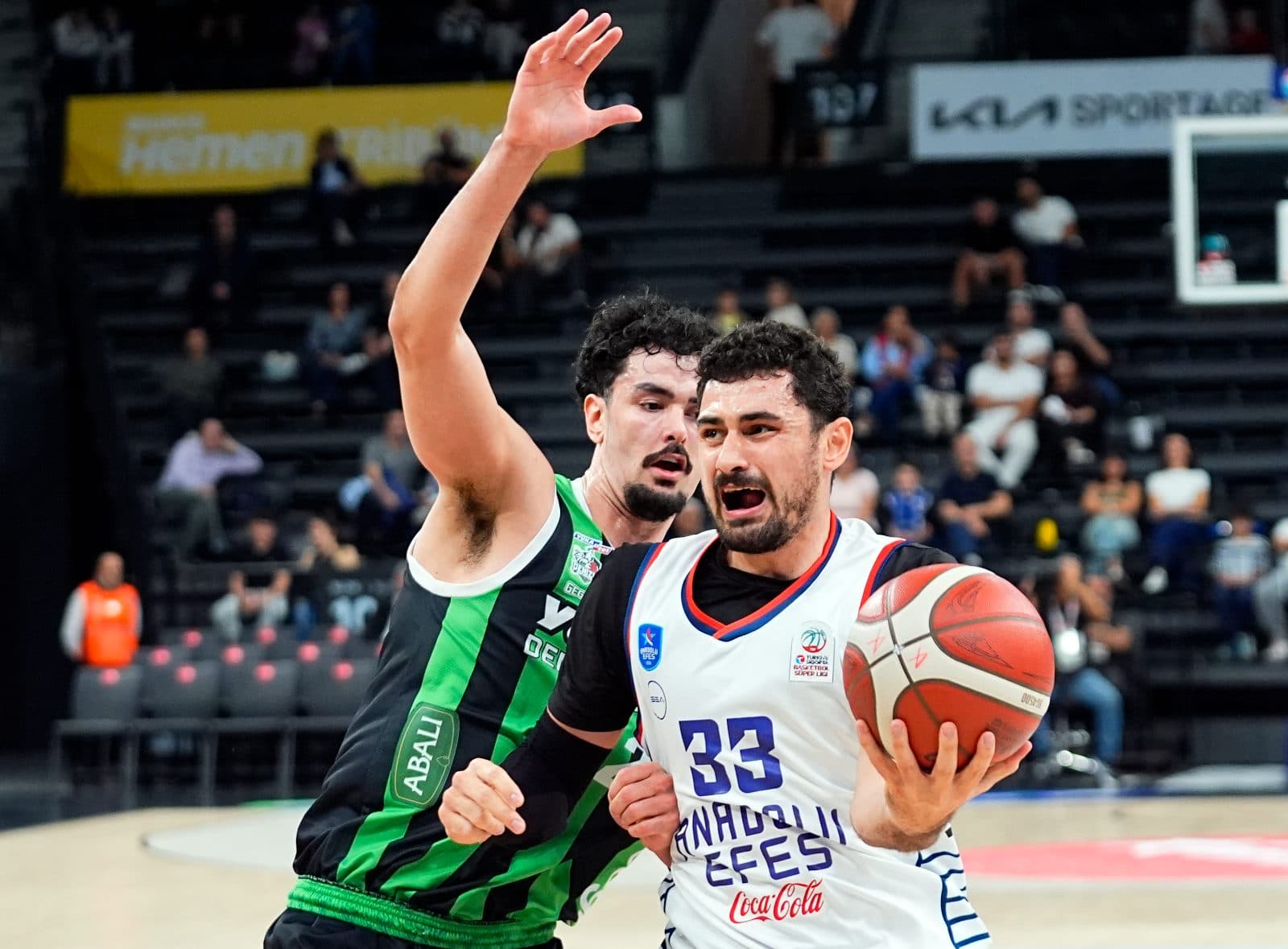 Anadolu Efes, Denizli Basket Engelini Aşmayı Başardı: 85-76