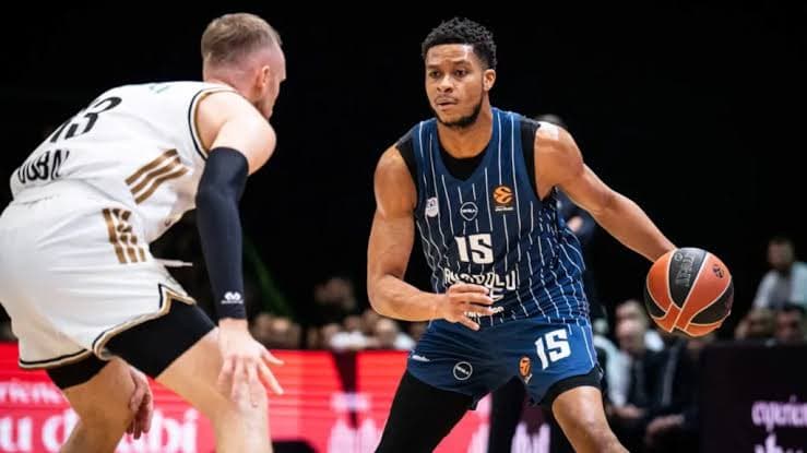 Anadolu Efes’te PJ Dozier Şoku: 2-3 Hafta Sahalardan Uzak Kalacak