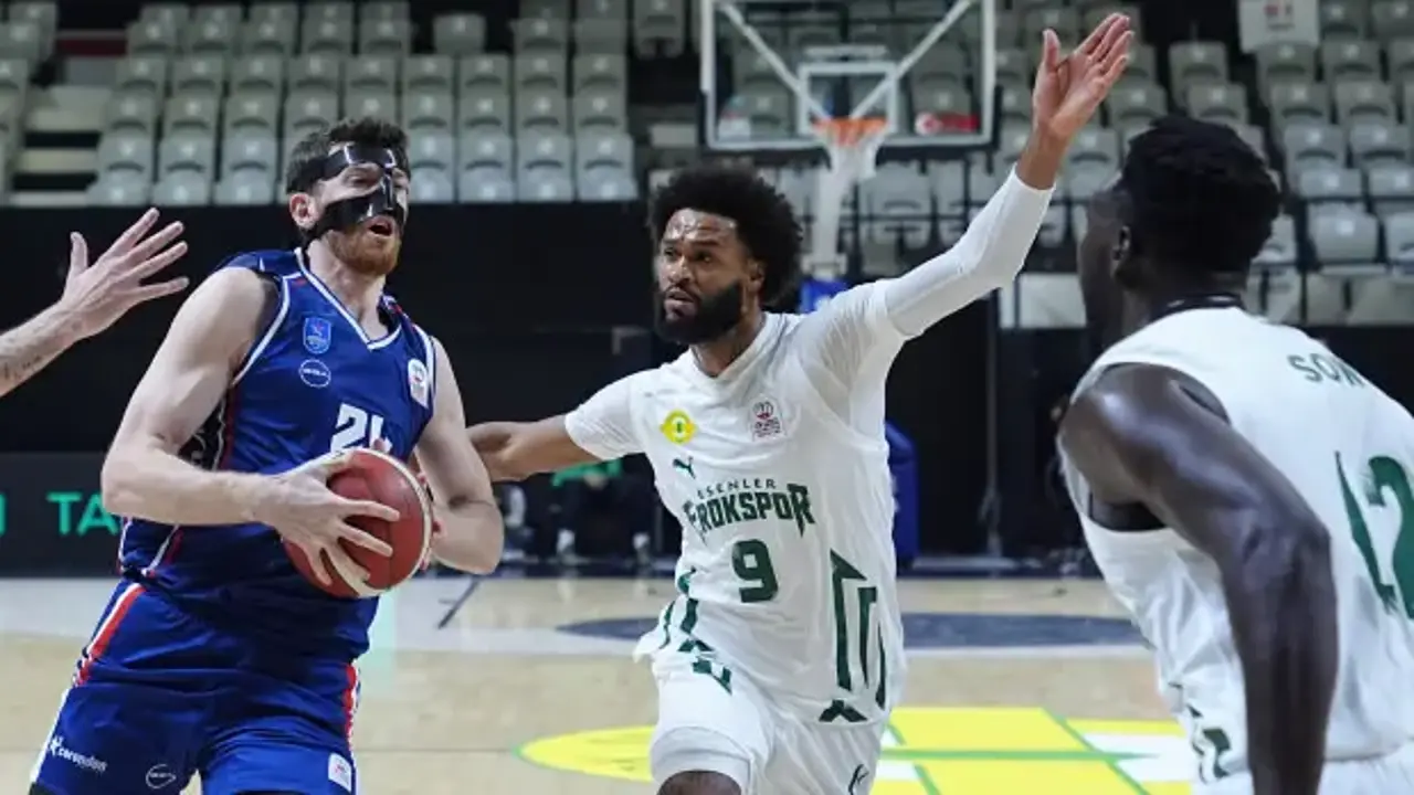 Esenler Erokspor’dan Büyük Sürpriz: Anadolu Efes’in Namağlup Unvanına Son!