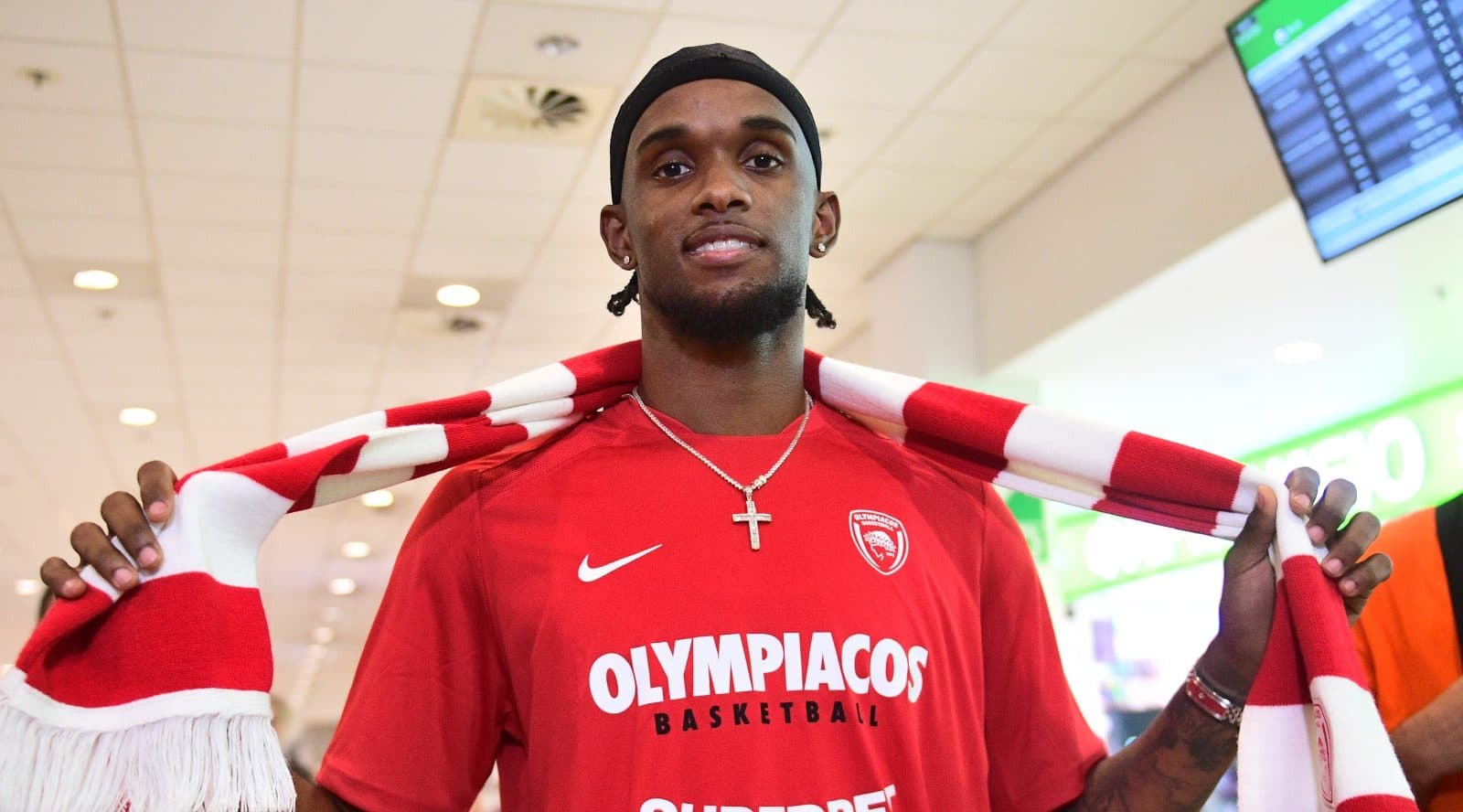 Jean Montero Olympiacos'a Katılıyor