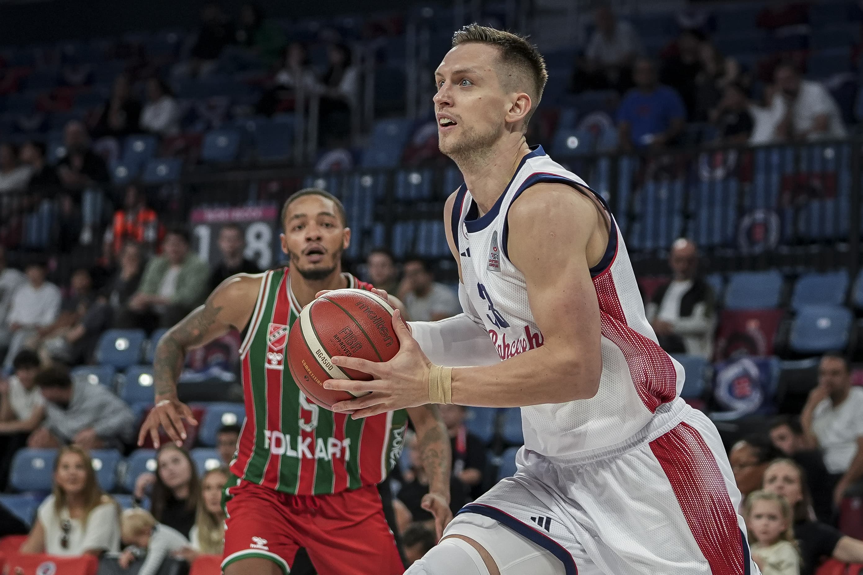 Malachi Flynn Direksiyona Geçti, Bahçeşehir Koleji Evinde Karşıyaka Engelini Aştı: 92-82
